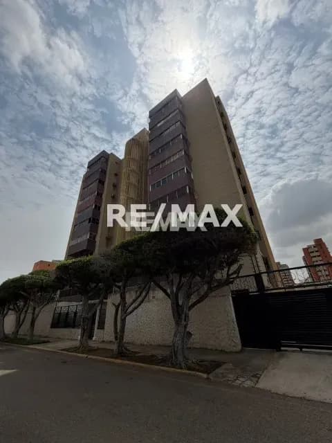 Apartamento en alquiler cercano a 5 de julio