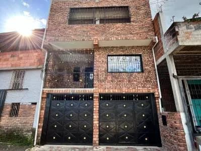 CASA MULTIFAMILIAR EN VENTA