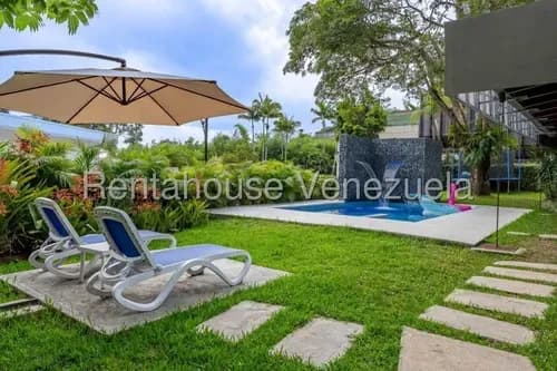 Espectacular Casa En Venta En La Lagunita Mv