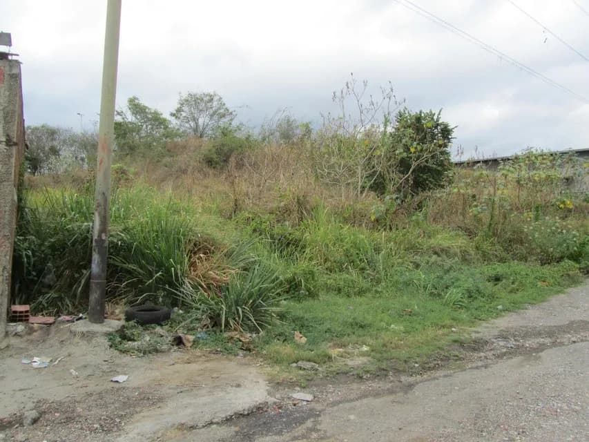 Terreno (Industrial) en Venta en El Marques, Miranda
