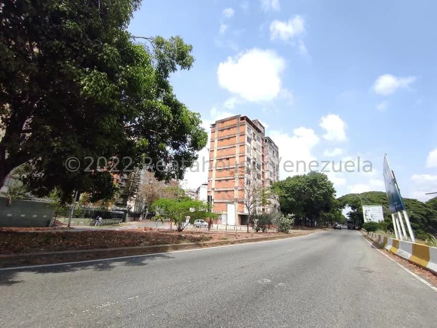 Apartamento (1 Nivel) en Venta en Chuao, Distrito Metropolitano