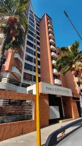 Hc *_en Alquiler Apartamento Estudio Amoblado, Urb. Trigaleña Reshc 64 M2 Piso 5 Aire Central Apartamento Tipo Estudio Amoblado Incluye Todos Los Ser