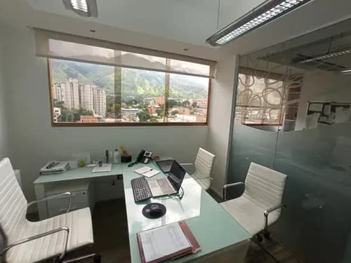 Oficina En Venta Los Dos Caminos Mjr