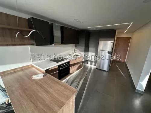 Apartamento En Alquiler En Colinas De La Tahona Cda 26-21575 Yf