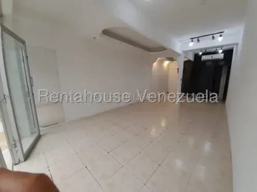 Lcda. Milagros Inmuebles Nazareth Local En Venta En Barquisimeto Lara Zona Centro. Codigo Del Inmueble 25-13592 Economica Comercial Economico