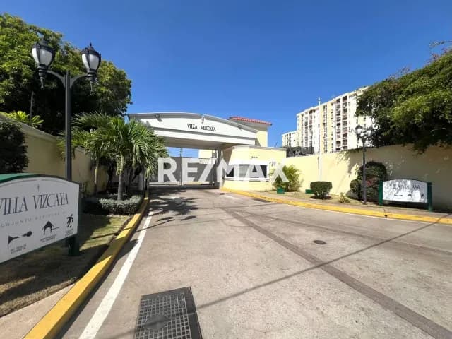 townhouse en alquiler en villa vizcaya