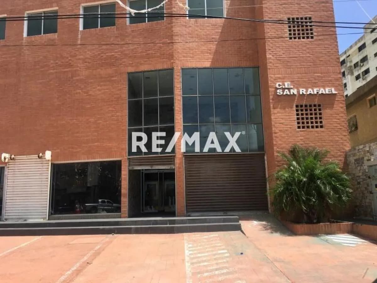 Moderna oficina en la Isla de Margarita, equipada y lista para funcionar
