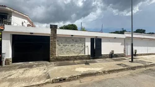 Casa En Venta En Urb Trigal Norte Carabobo Quevedo