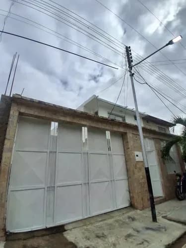 En Venta Lindo Townhouse En San Joaquín De Turmero, Mic01