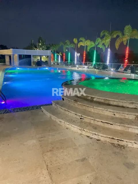 APARTAMENTO DE LUJO EN EXCLUSIVO CONDOMINIO