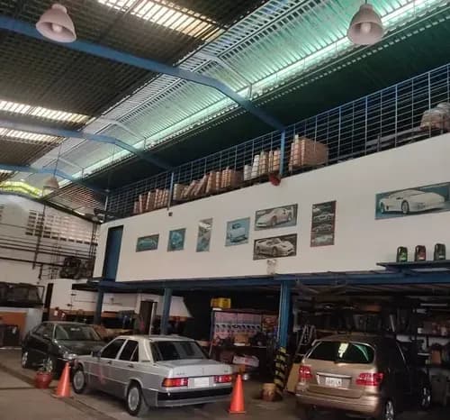 Galpón En Venta Av. Roosevelt Urbanización Las Acacias. Caracas. Km