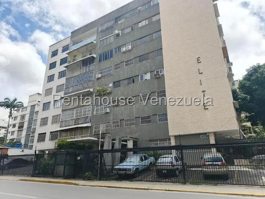 Apartamento (1 Nivel) en Alquiler en Los Palos Grandes, Distrito Metropolitano