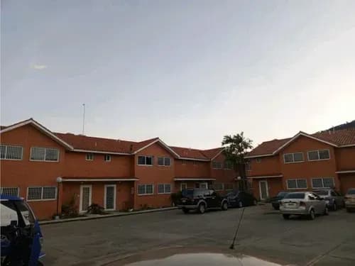 Dmf- Solo Clientes Twonhouse En Venta En La Campiña Naguanagua Valencia Venezuela