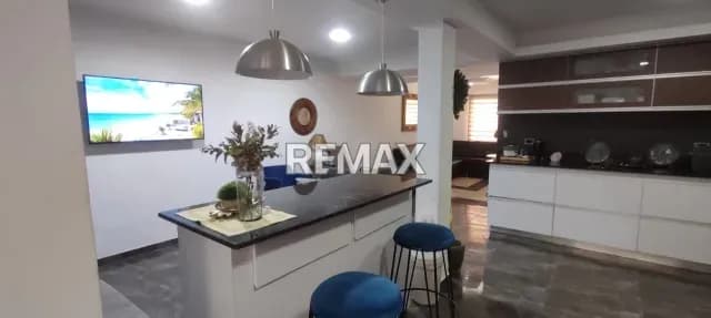 TOWN HOUSE LOS ARENALES