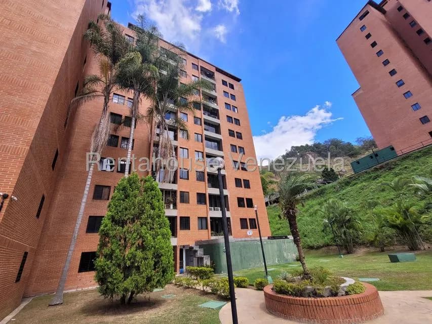 Apartamento (1 Nivel) en Alquiler en Colinas de La Tahona, Distrito Metropolitano