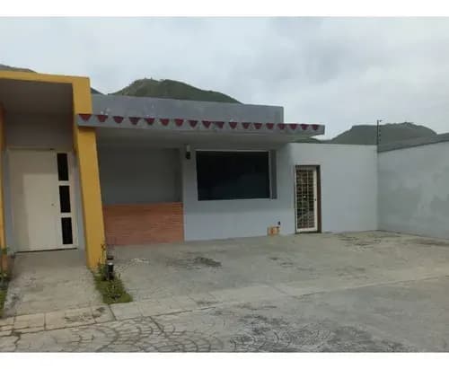 En Venta Exclusivo Townhouse En El Castaño Mcy. Edo. Aragua