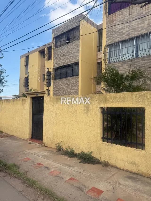 Apartamento en alquiler en el Edificio Iceberg, Sector La Macandona- Maracaibo
