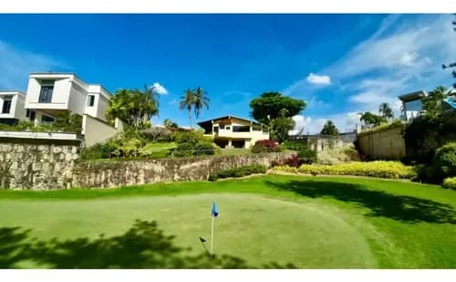 Casa En Altos De Guataparo Con Vista Al Campo De Golf Tcl C 9749463