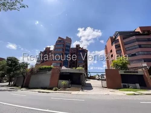 Excelente Apartamento En Alquiler En Colinas De Valle Arriba. 25-18077