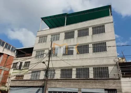 Vende Edificio Comercial En Catia, Avenida Comercial