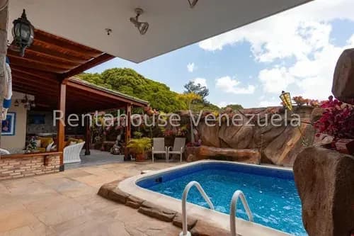 Ana Torres. Casa En Venta 26-1088 En Alto Prado