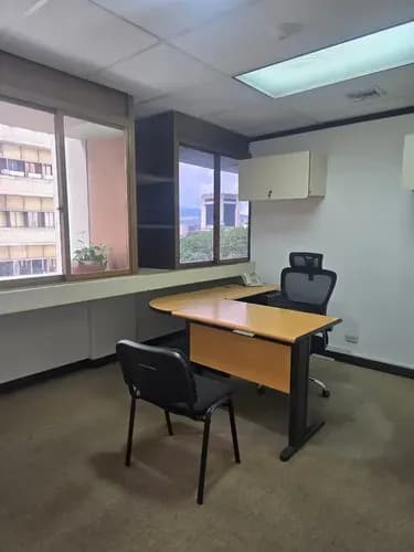 Centro Plaza, Los Palos Grandes, Oficina En Alquiler De 137m2