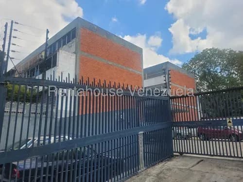 Apartamento En Alquiler En Las Mercedes Caracas Yanira 26-8827