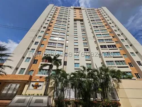 Apartamento En Venta Base Aragua Maracay 26-21603 Yb
