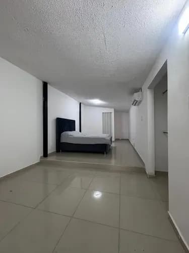 Venta Casa En La Esmeralda San Diego Excelente Ubicación Cerca De Perritos Y Colegio Buen Pastor 85% Remodelada De 2 Niveles 148mts2 Cocina En Cuarzo A Estrenar 3 Habitaciones( Y Espacios Para 4ta