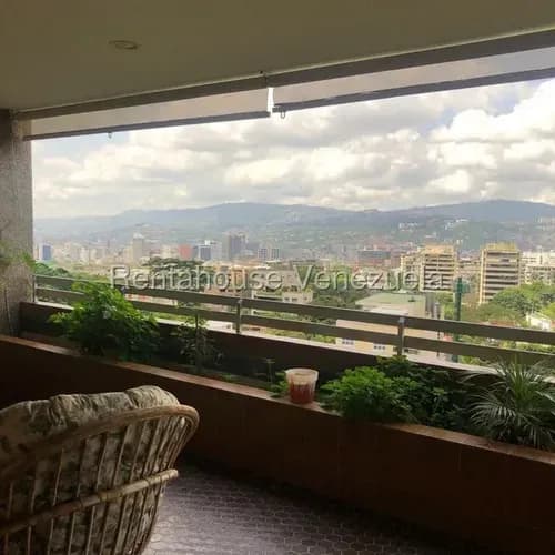 Apartamento En Venta En La Castellana Para Remodelar, Planta Electrica, Pozo De Agua Con Hermosa Vista Panorámica