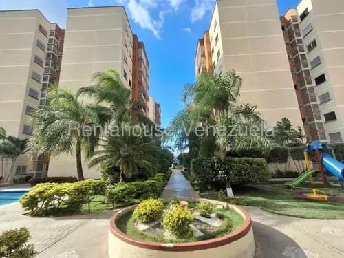 # 26- 19757 Venta Bello Apartamento Con Piscina Y Dos Puestos Individuales Cerca De La Av Pedro León Torres Barquisimeto, Lara =aa=
