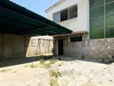 En Venta Casa para Remodelar en Colinas de Bello Monte