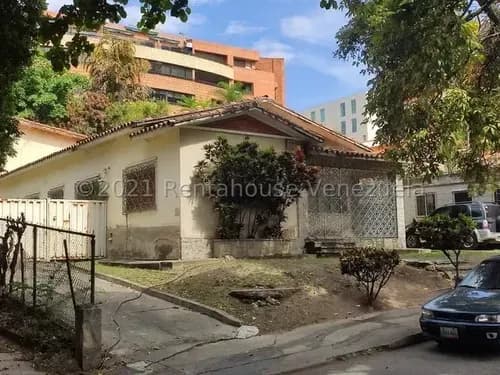 Doble Parcela De Terreno En Venta En La Castellana Con Proyecto De Arquitectura Cda. 22-16317
