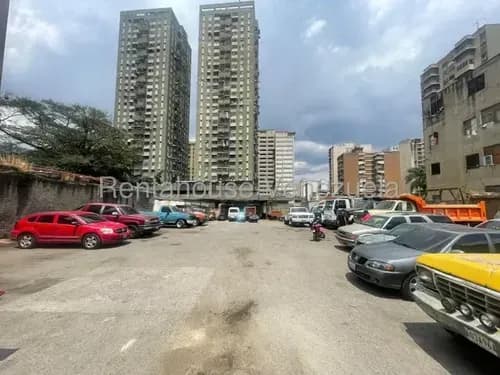 Quinta Crespo Terreno Venta 26-19177 Sr