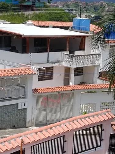 Anexo De Oportunidad En El Llanito Alquila Práctico Y Funcional Anexo En La Inmejorable Zona De El Llanito.