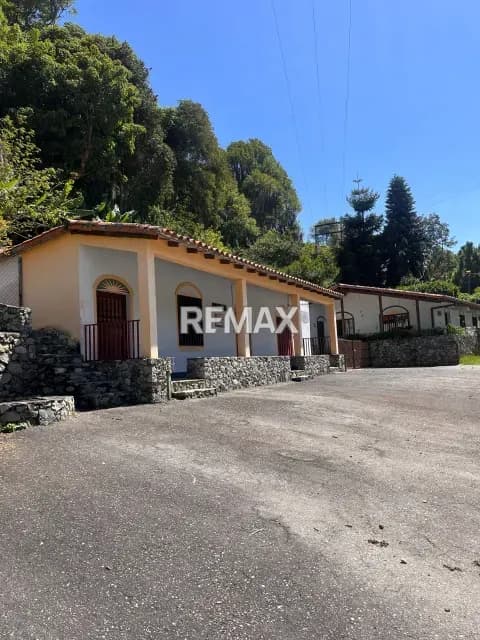 Local comercial con casa en venta