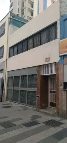 Amplio Y Versatil Local De 2 Niveles Y Mezz, A Pie De Calle En San Martin, Alta Afluencia Peatonal Y Vehicular, Facil Acceso A Todo