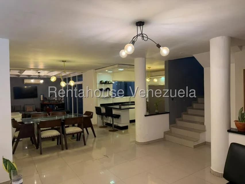 Casa en venta - $105k