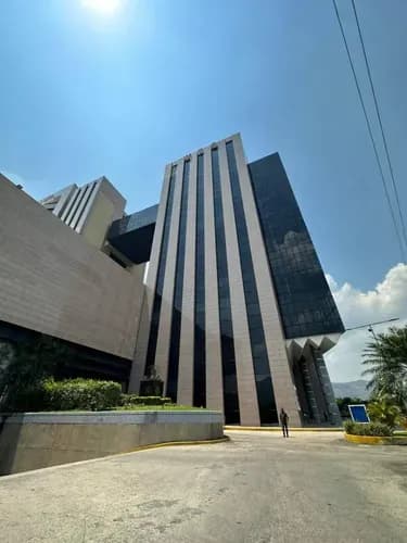 Johanna Castillo Jc Alquila Oficina De Luo En Wtc Valencia