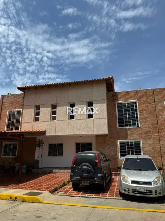 Townhouse en Venta en Parque Residencial Villa los Olivos
