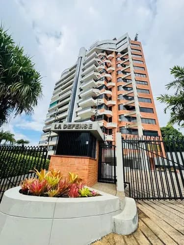 Apartamento En Alquiler Edif La Defense En Altos De Guataparo Jc-lp
