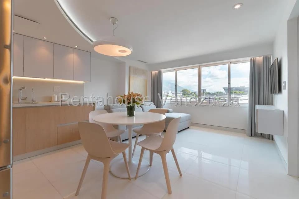 Apartamento (1 Nivel) en Alquiler en El Rosal, Distrito Metropolitano