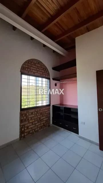 SE ALQUILA APARTAMENTO EN SAN JUAN BAUTISTA
