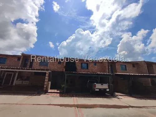 Casa En Venta En Morichal En La Victoria Aragua 26-8991 Irrr