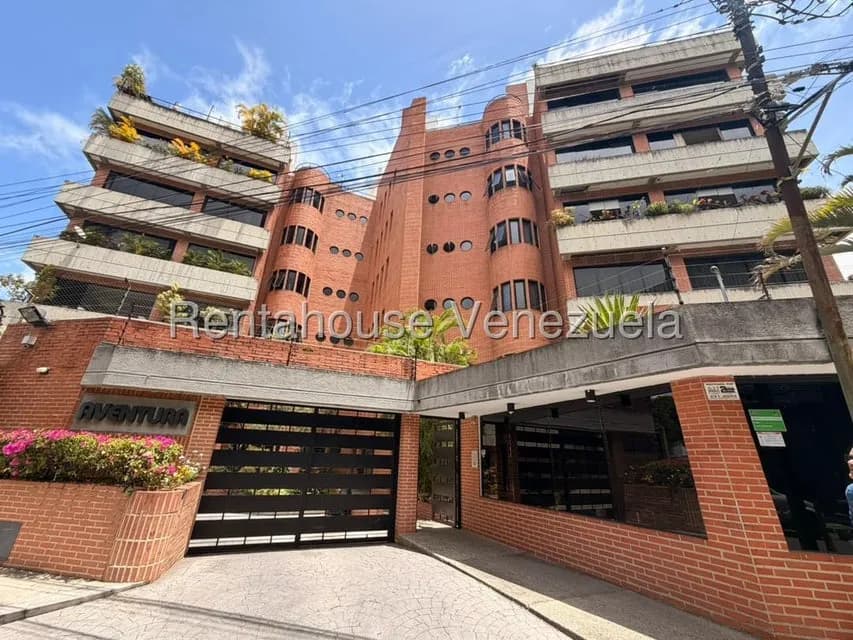 Apartamento (1 Nivel) en Alquiler en Los Palos Grandes, Distrito Metropolitano