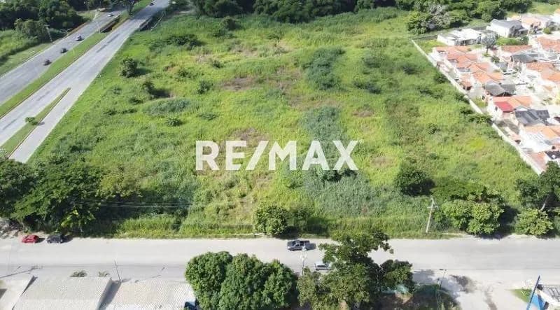 Se Vende Terreno Comercial 16.458,39m2 en San Diego