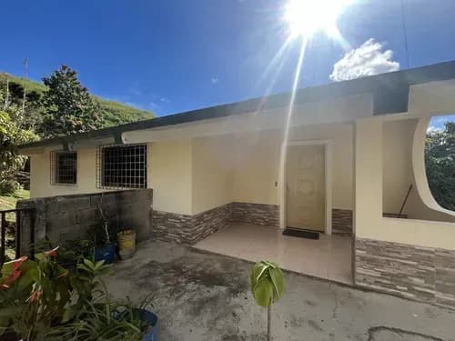 Venta De Cómoda Y Amplia Casa Ubicada En Potrero Del Medio San Antonio De Los Altos, Con Amplio Terreno Y Una Hermosa E Inigualable Vista De Montaña