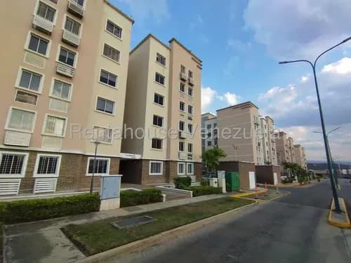 César Bullones Alquila Excelente Apartamento En Ciudad Roca, Lara 26-16927