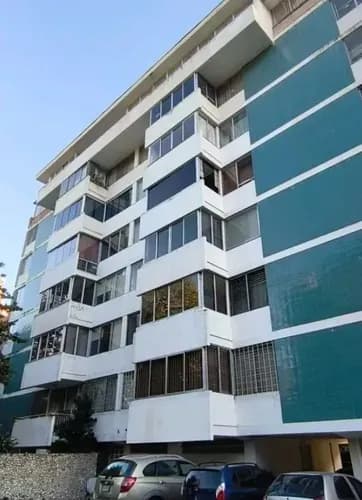 Alquiler De Apartamento En Av. Principal De Chuao Zp