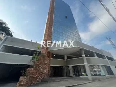 Oficina en alquiler en la Torre Leonardo Da Vinci Planta 100%, amoblada